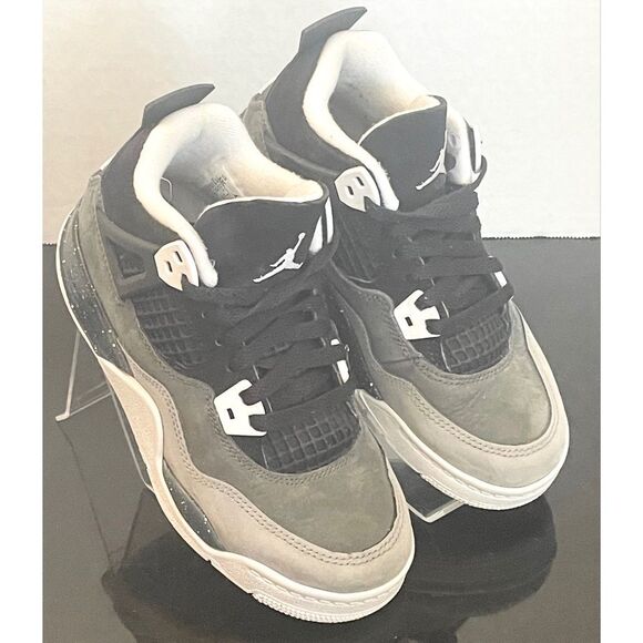 KIDS JORDAN AIR JORDAN 4 RETRO 'FEAR' FV4537-002 Size 13C Grey Black - Picture 1 of 10